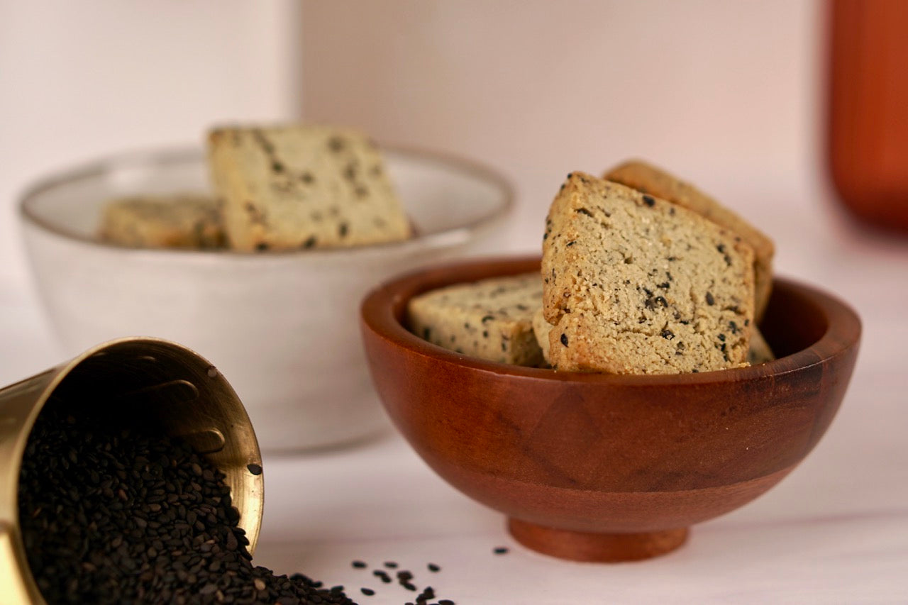 Black Sesame Sablé Butter Cookies